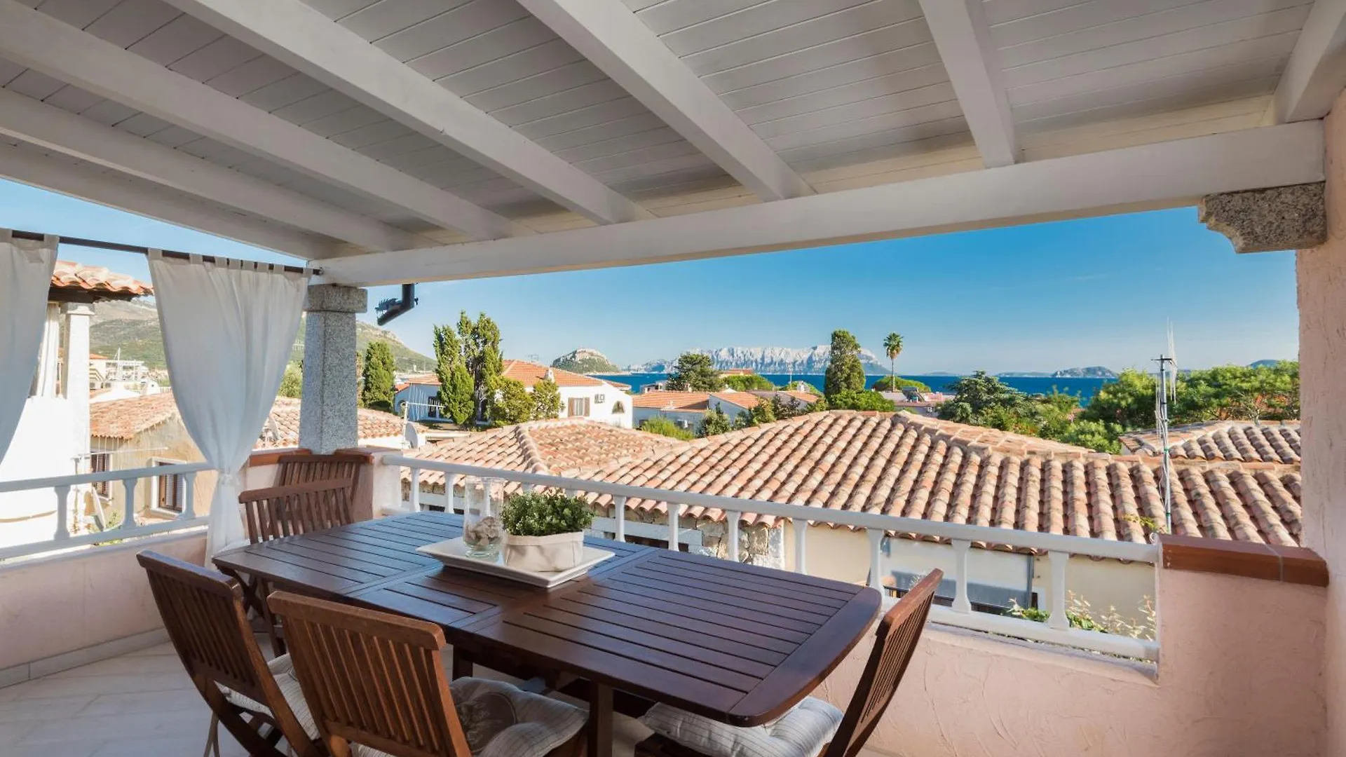 Villa Ginepro Golfo Aranci 0*,  Italy